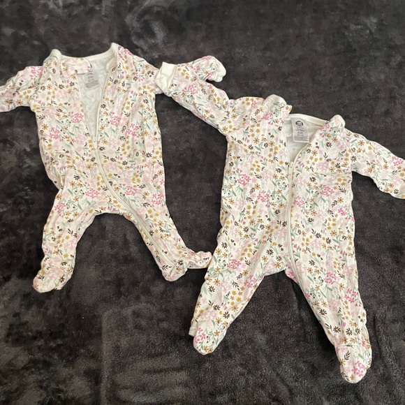 Body Gerber Preemie – Blanc à Rayures Roses – Manches Courtes – Neuf Sans étiquettes